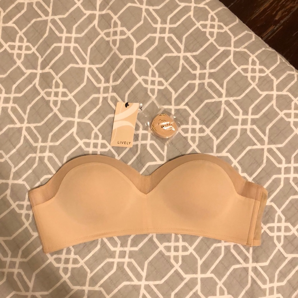Lively wireless strapless bra size 36B